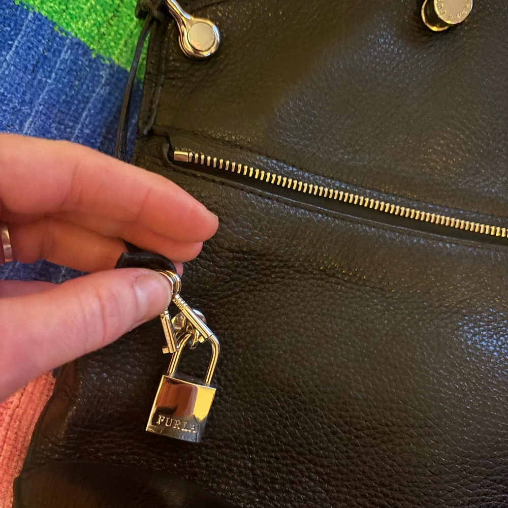 Furla Black Pebbled Leather Bag - Piper Style - Picture 6 of 7